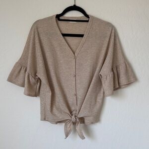 (Altar'd State) Cream/Tan Flutter Sleeve Top